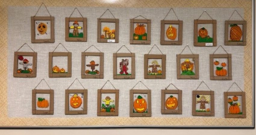 Pumpkins & Scarecrows – Div 4